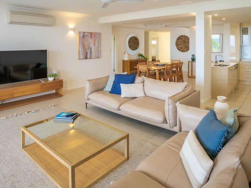 Stunning Coral Sea Views Vue Trinity Beach Cairns Luxury Apartments