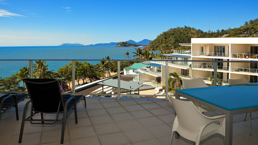 accommodation in trinity beach cairns gardens